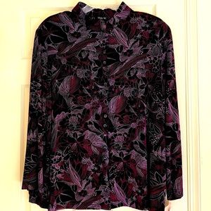 NWT gorgeous long-sleeved slinky jacket from Vikki Vi (plus)